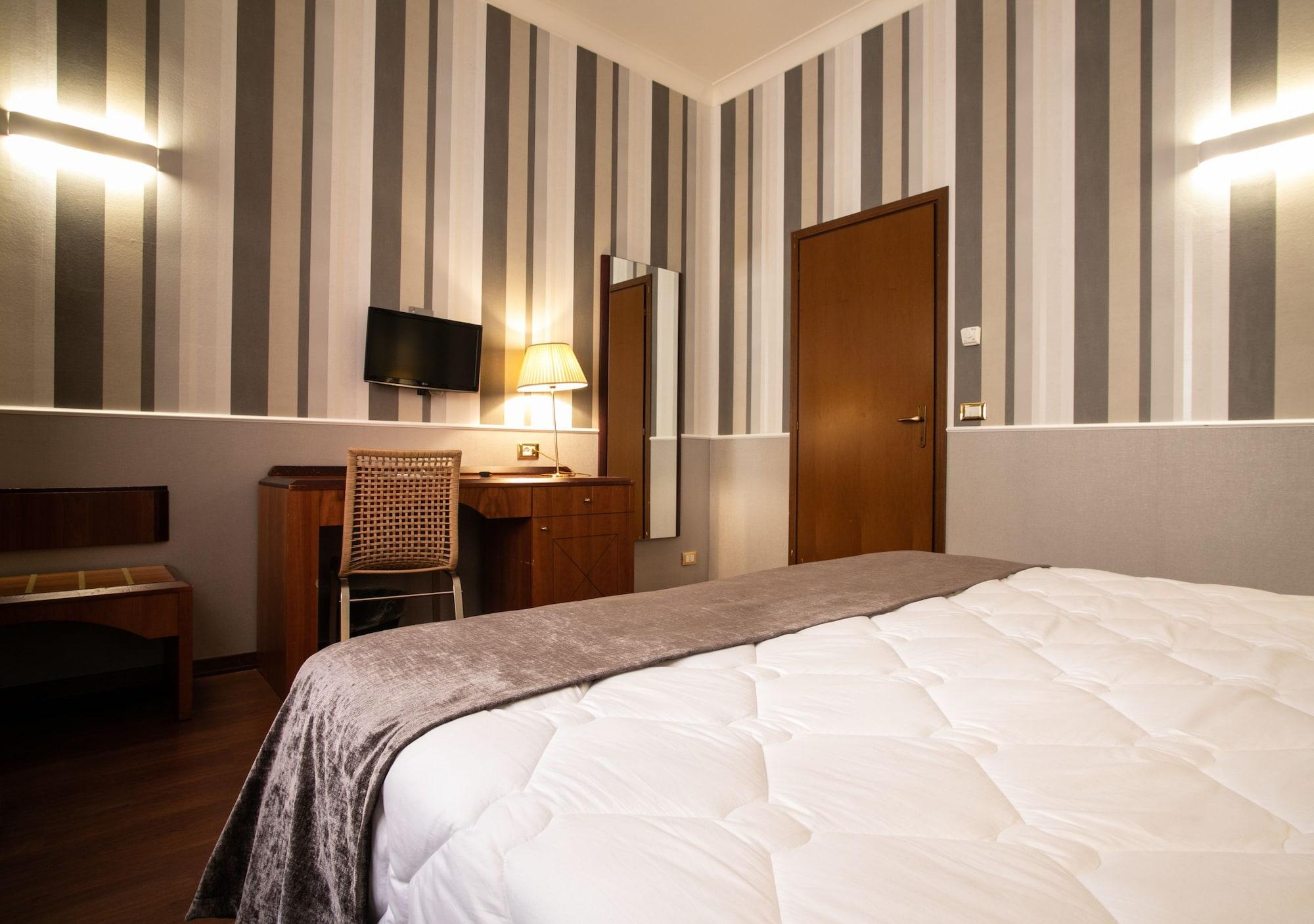 Astoria 3*