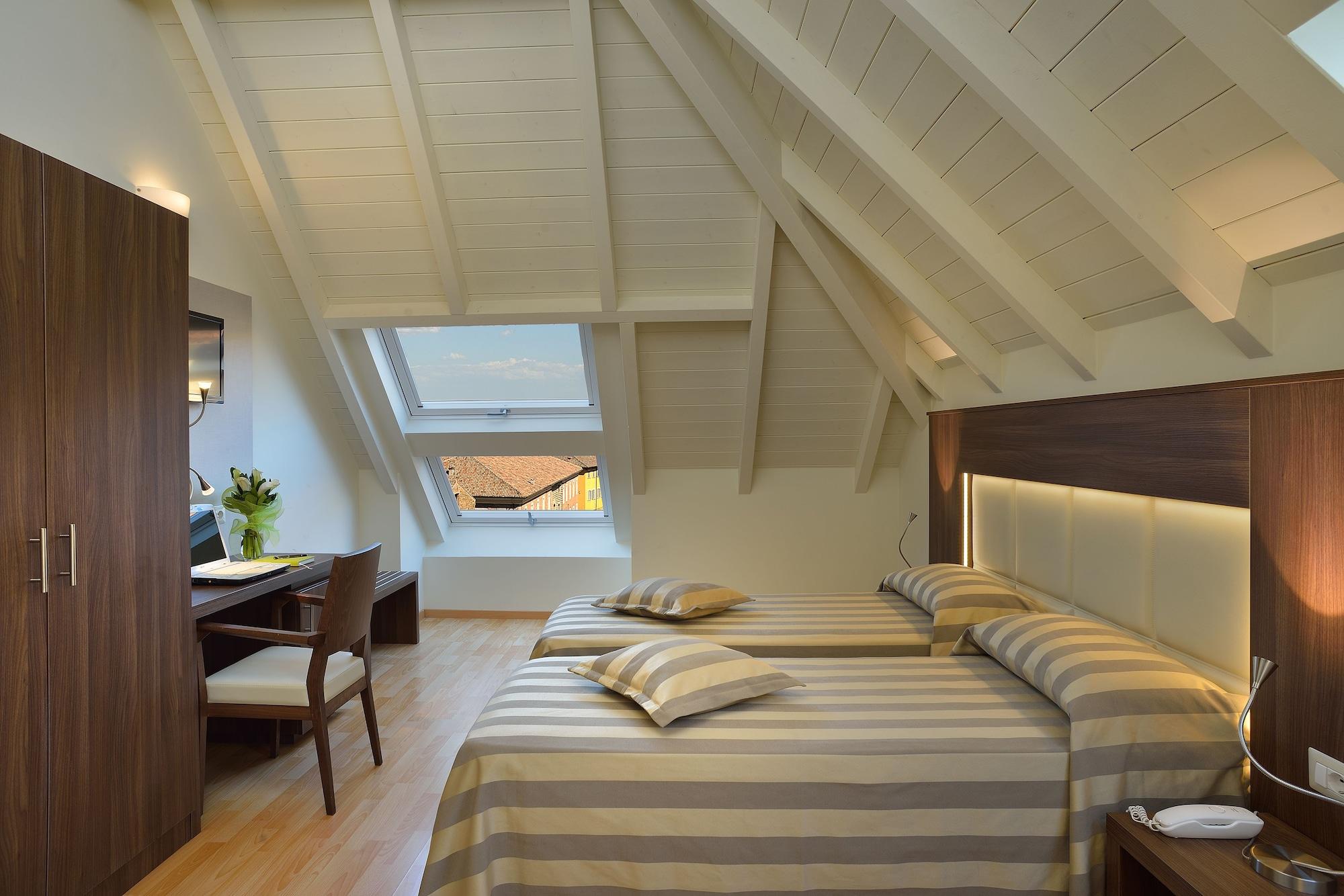 Astor 3*