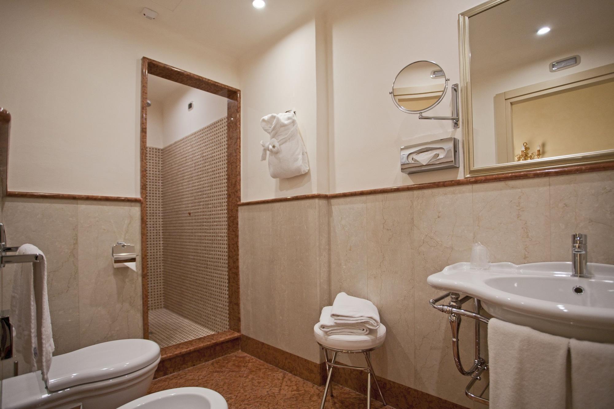 Cavour Hotel
