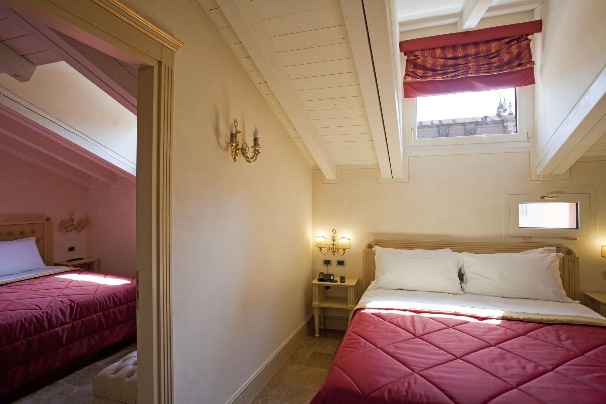 Hotel Cavour 3*