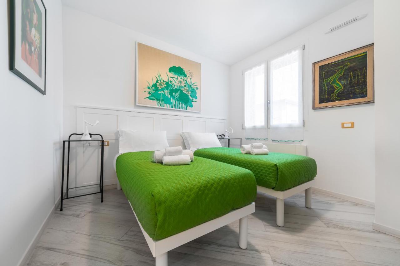 Ur-nest Donato Creti Bolonia