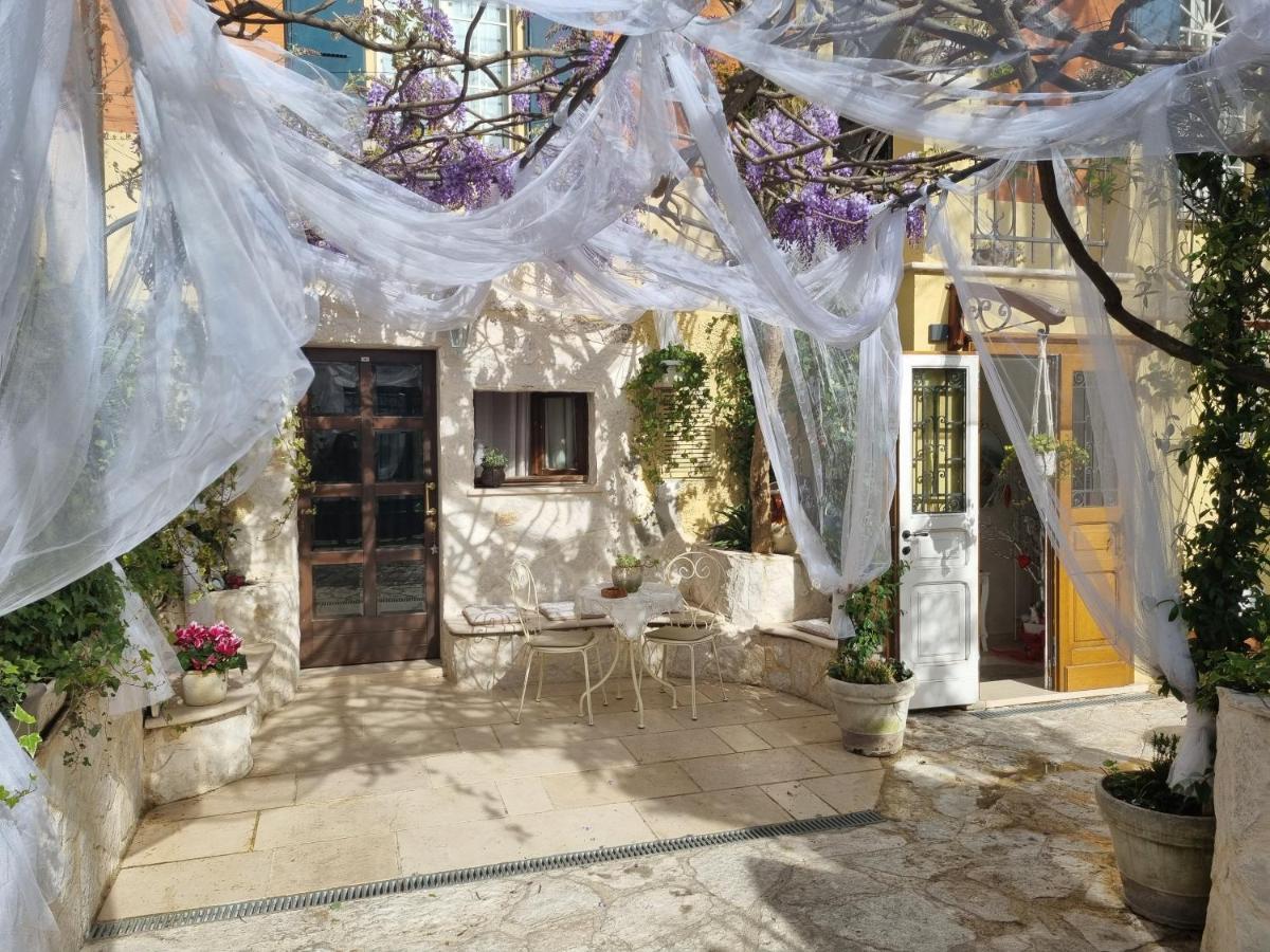 Stella Del Mar Bed & Breakfast *