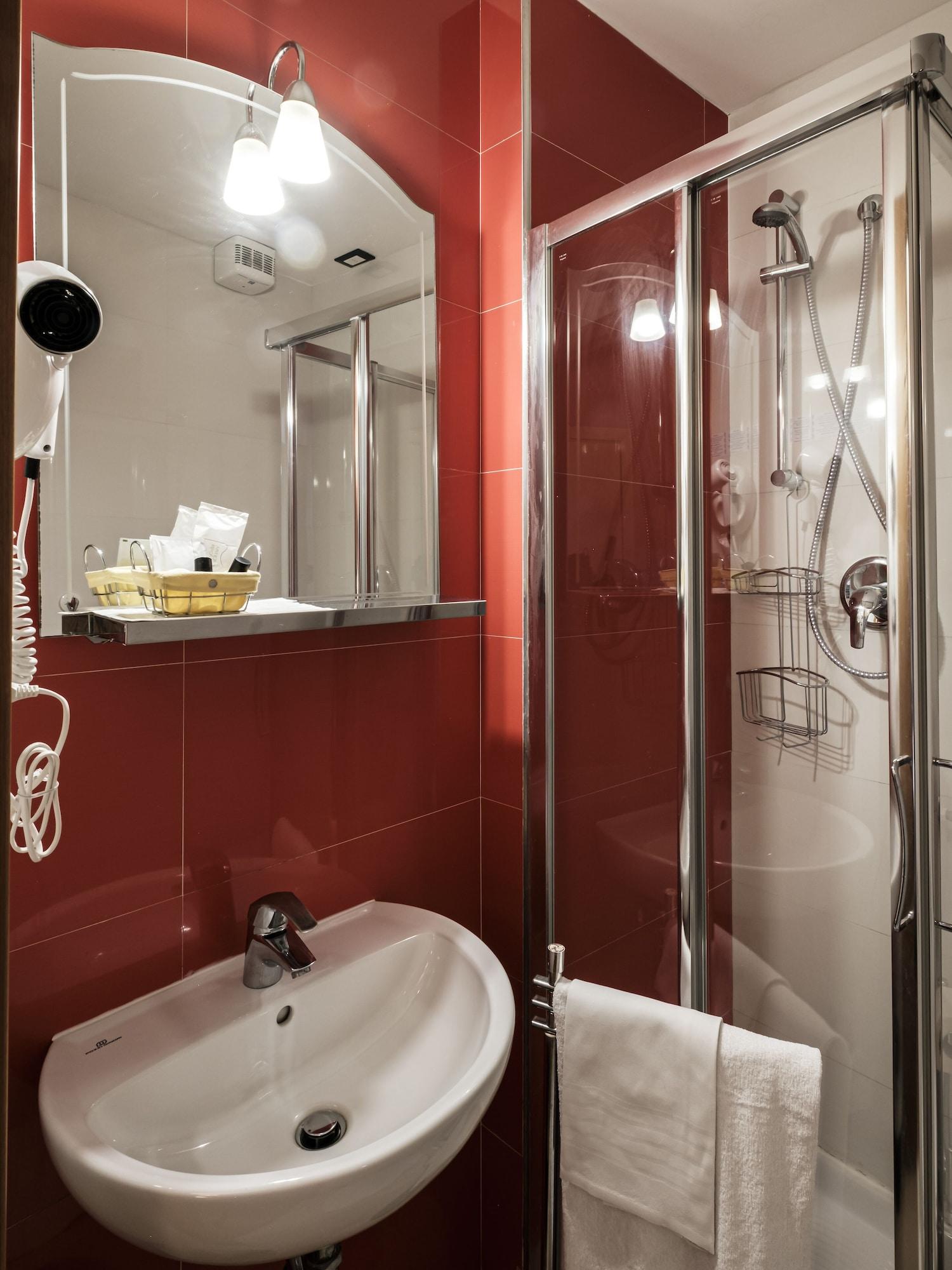 Accademia Hotel Bolonia