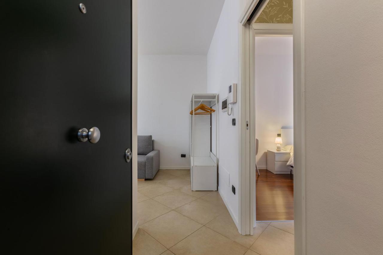 Crocetta Certosa Con Balcone Apartamento