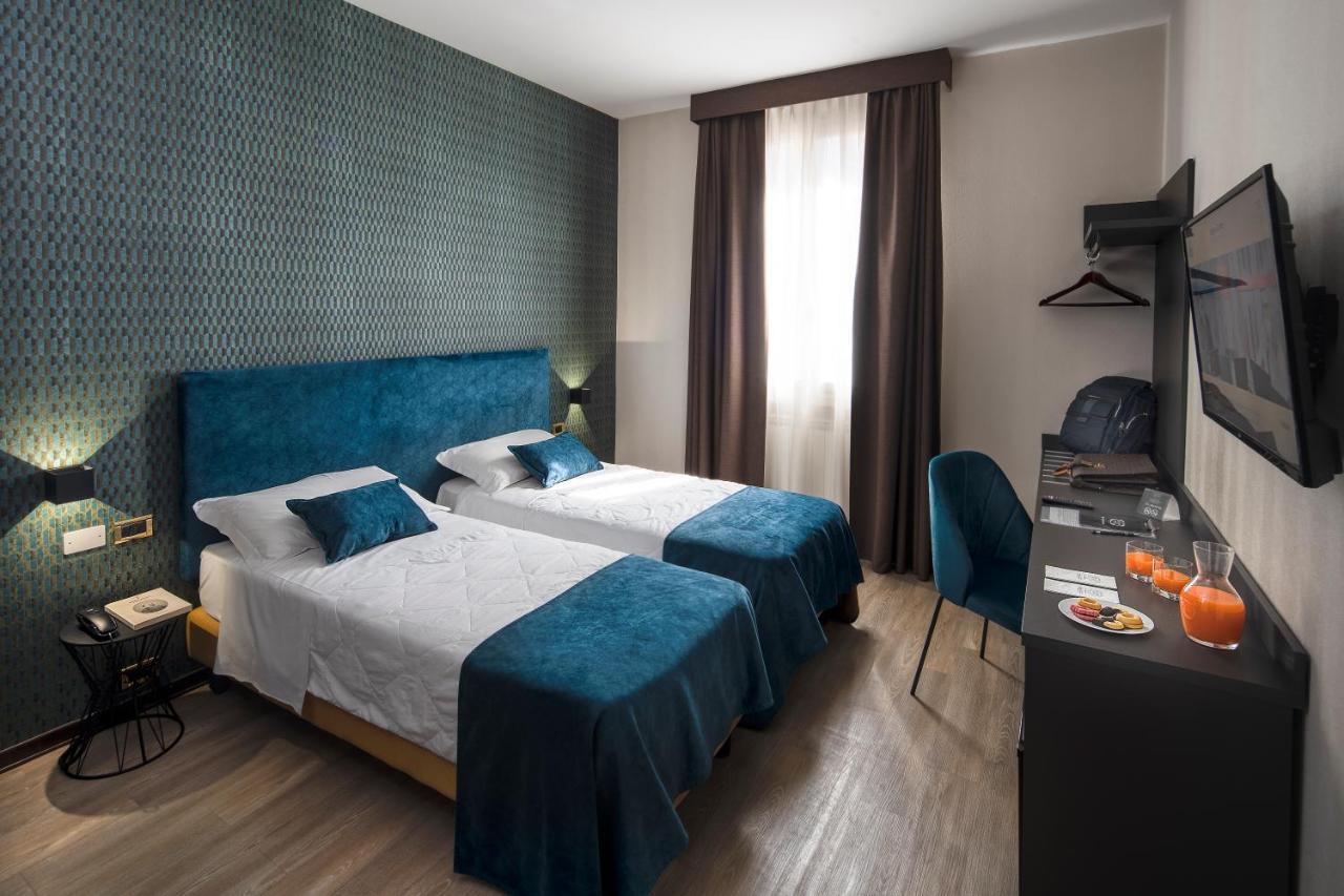 Astoria Hotel 3*
