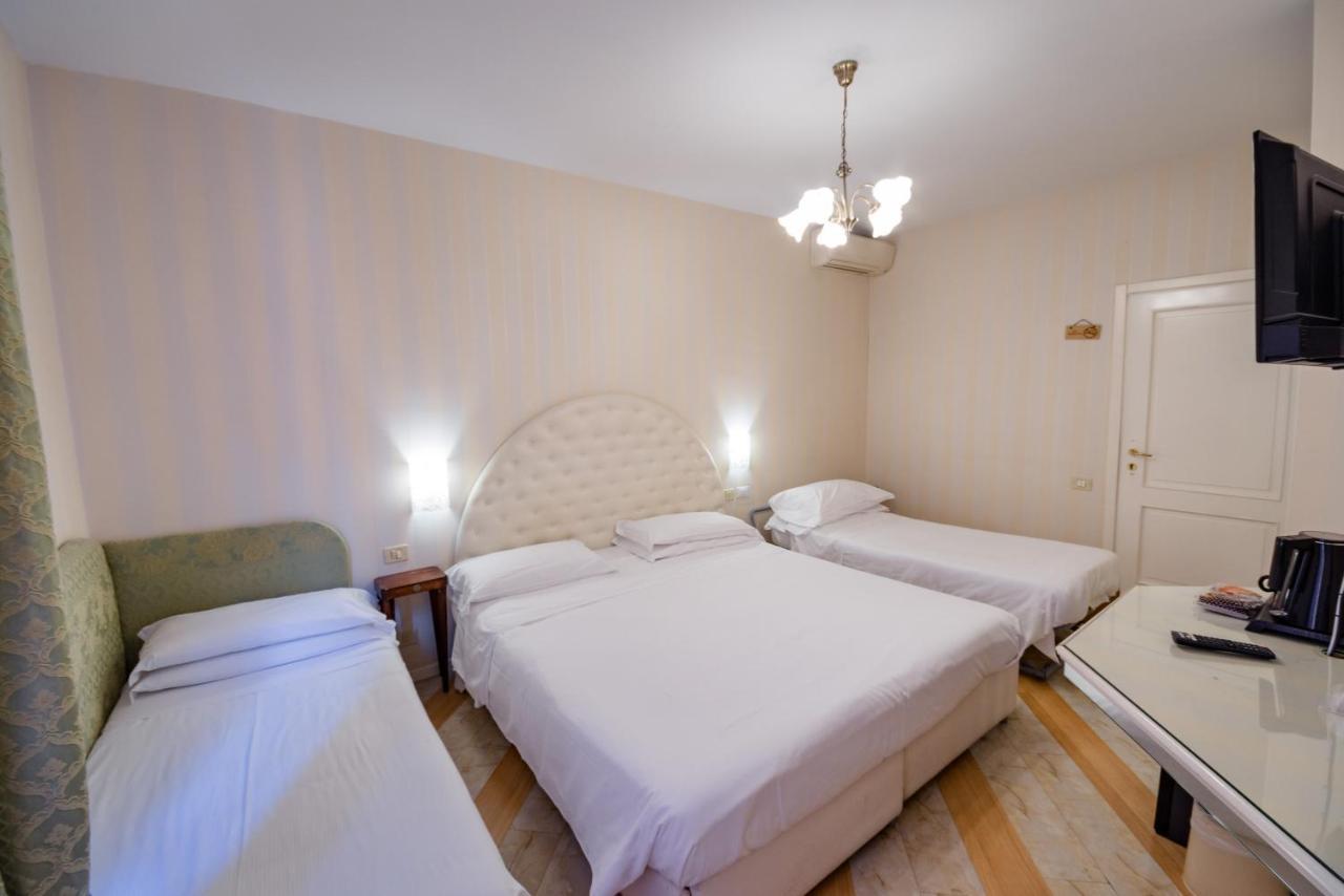 Gasthof Residenza Due Torri Check In Presso Vicolo Cattani 7