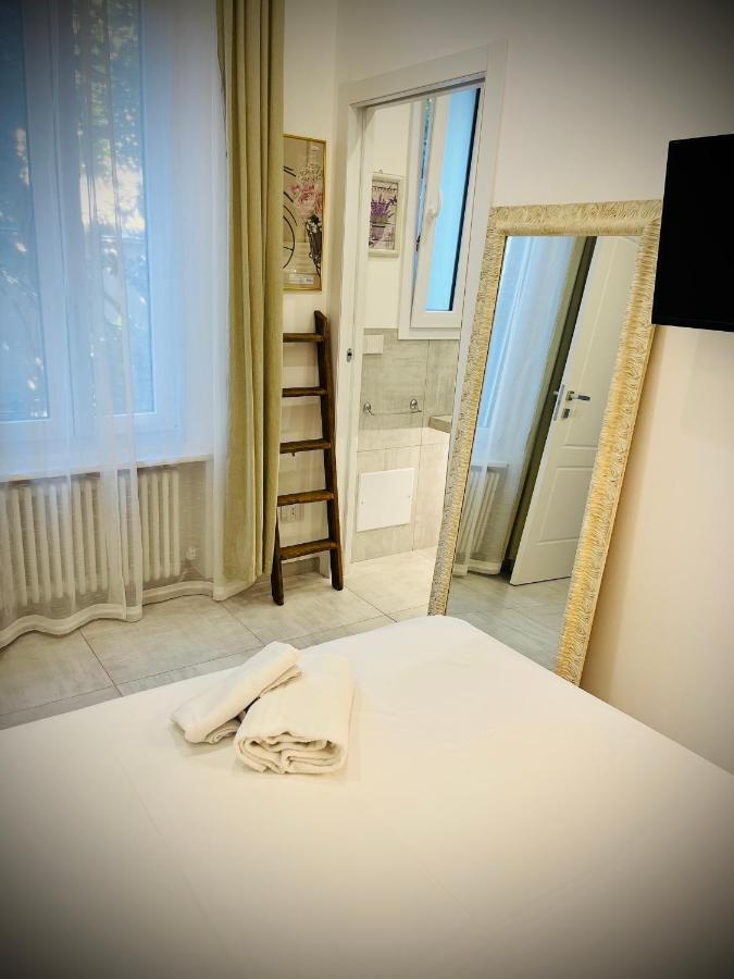 Whitehouse Appartement *