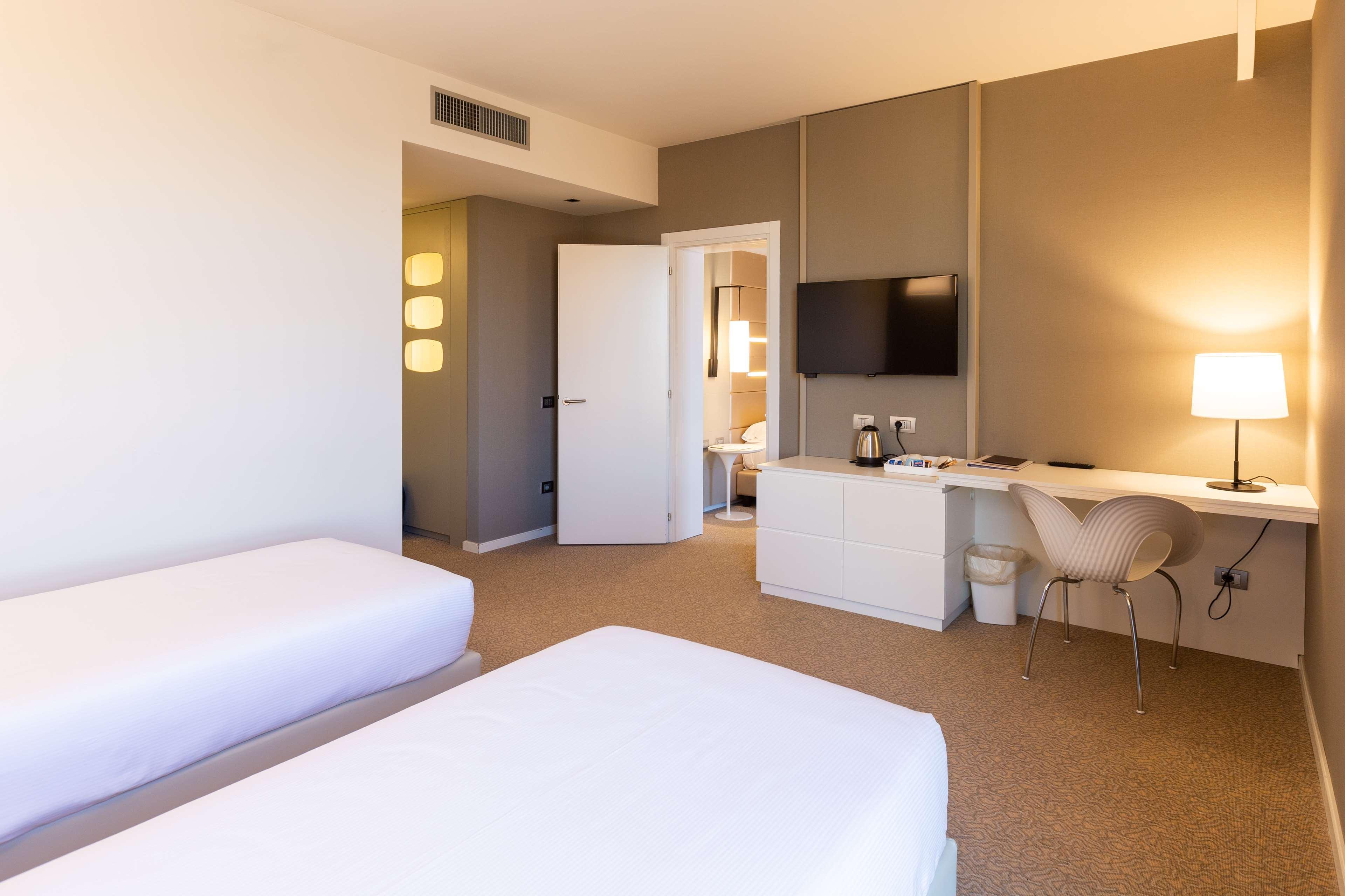 Western Tower Hotel Bologna