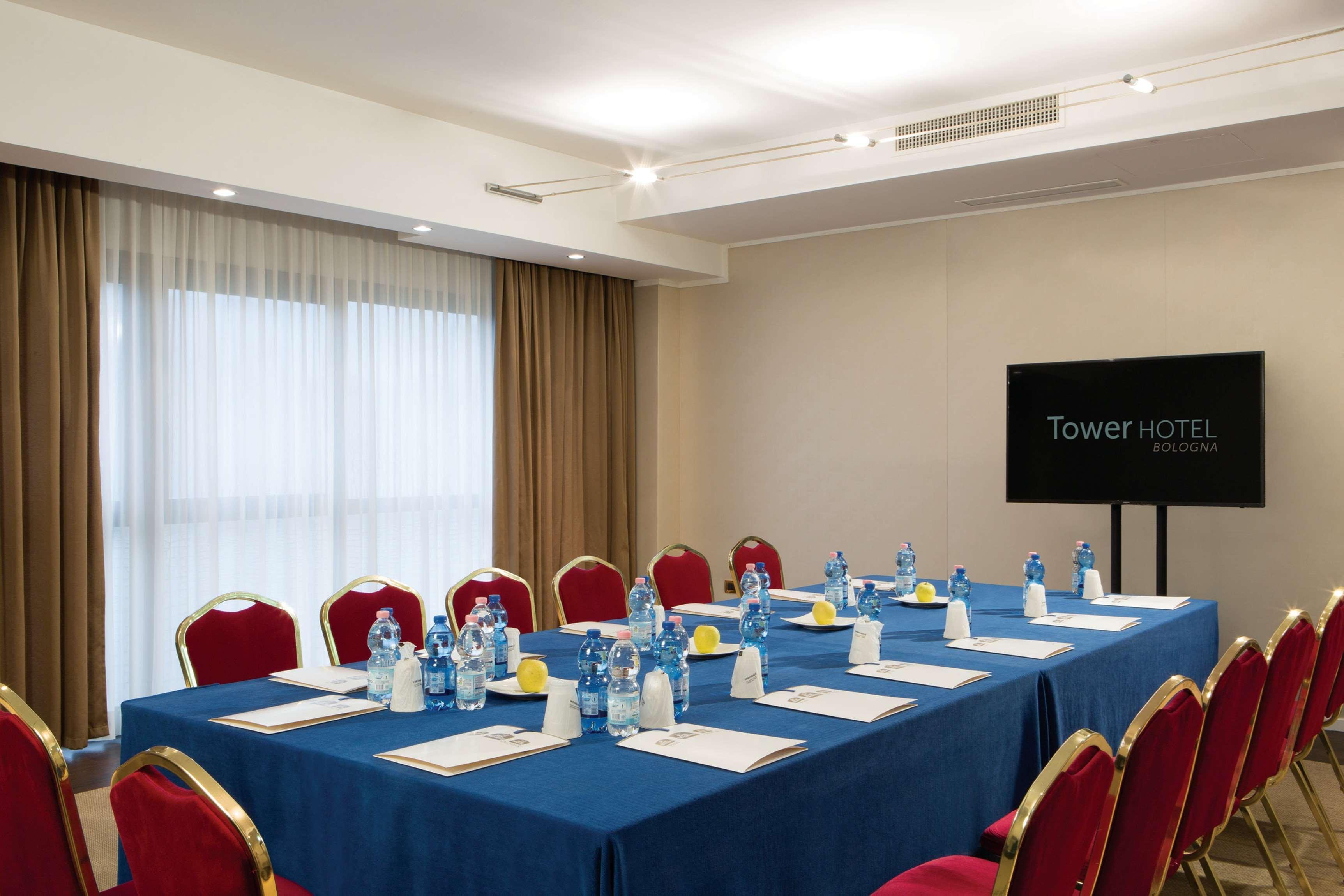 Western Tower Bologne