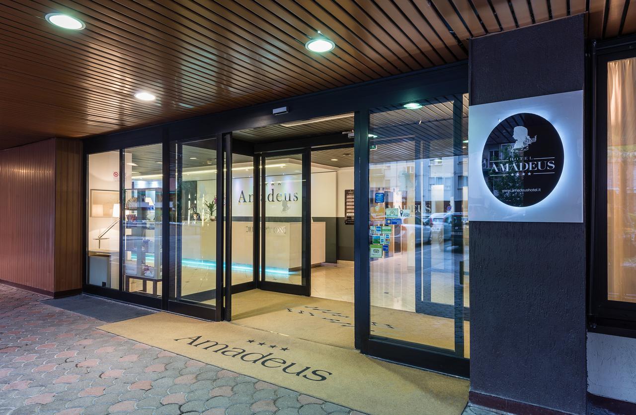 Hotel Jr Amadeus
