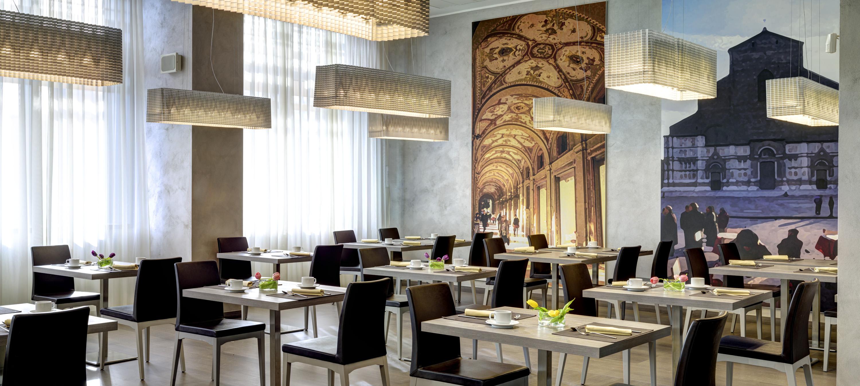 Unahotels San Vitale Hotel 4*