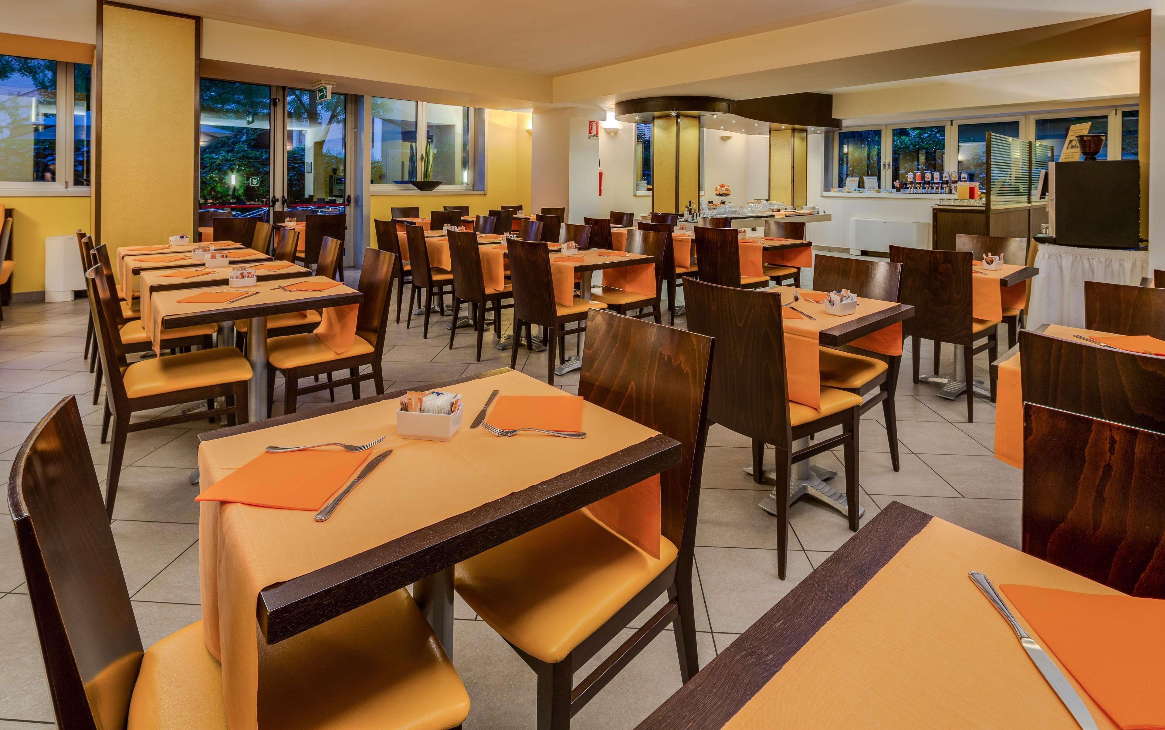 Western Hotel 4*
