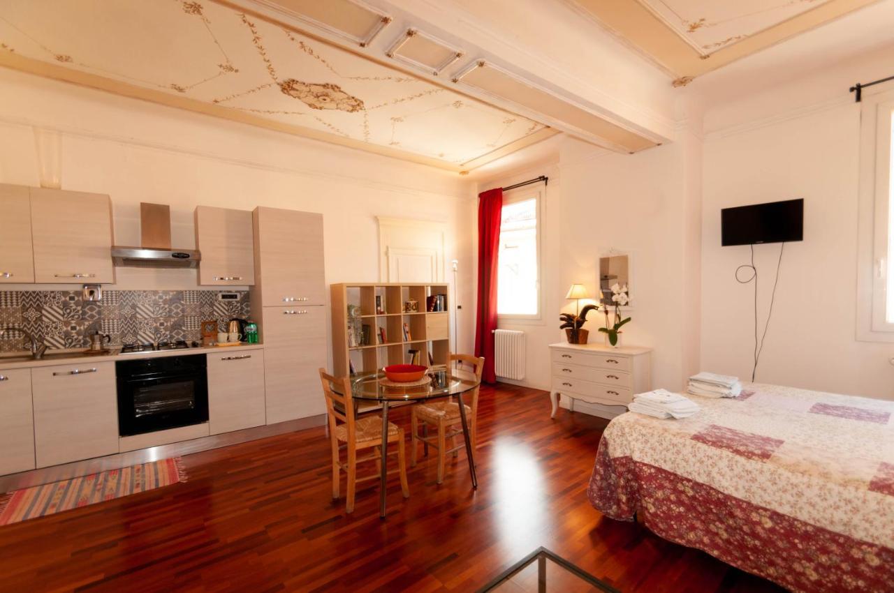 Porta Antica Apartment *
