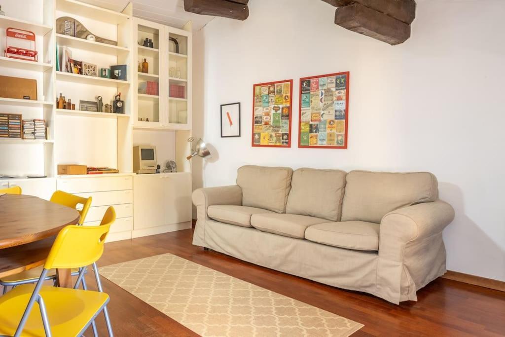 Lovely One-bedroom Attic In An Ancient Village Bologne