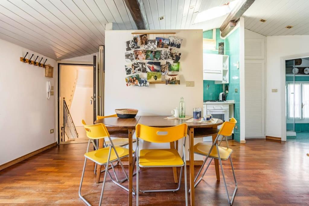 Appartement Lovely One-bedroom Attic In An Ancient Village