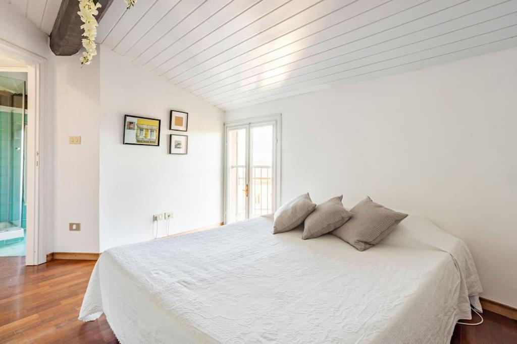Appartement Lovely One-bedroom Attic In An Ancient Village Bologne