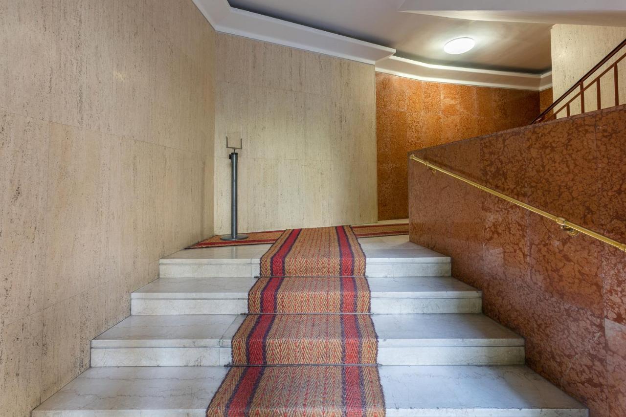 W/terrace 10 Min Walk From Piazza S.stefano Lejlighed