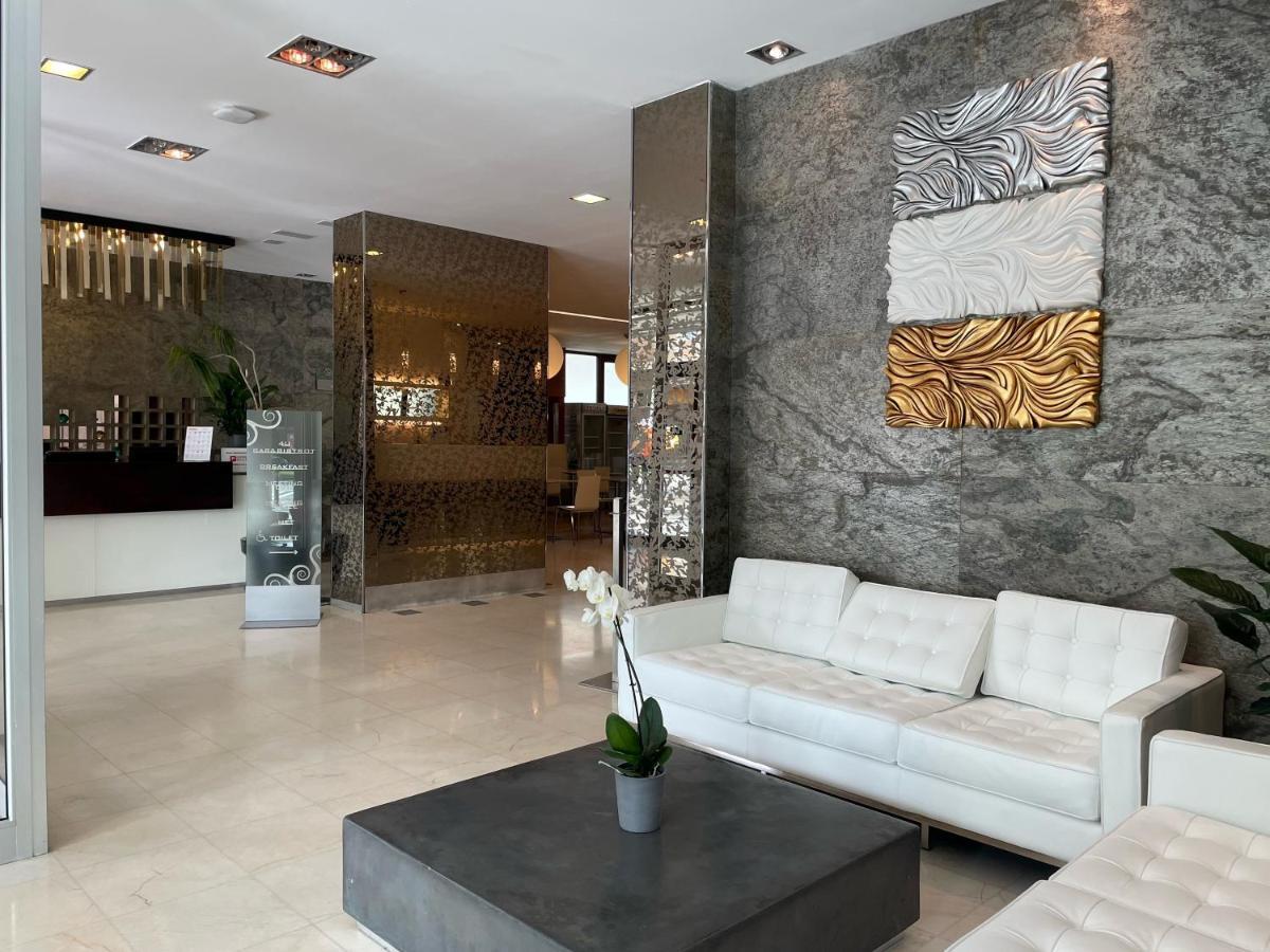 Smy Hotel