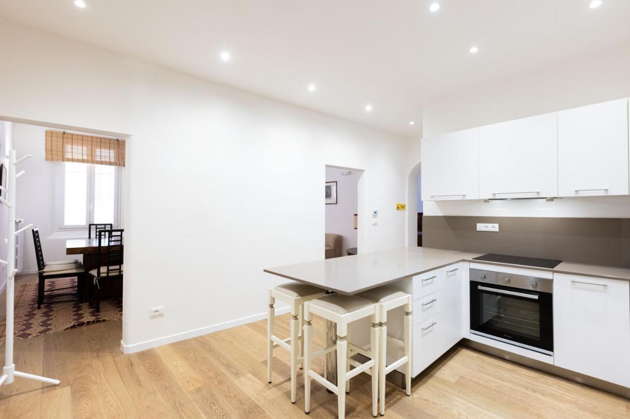Simon, By Short Holidays Appartement