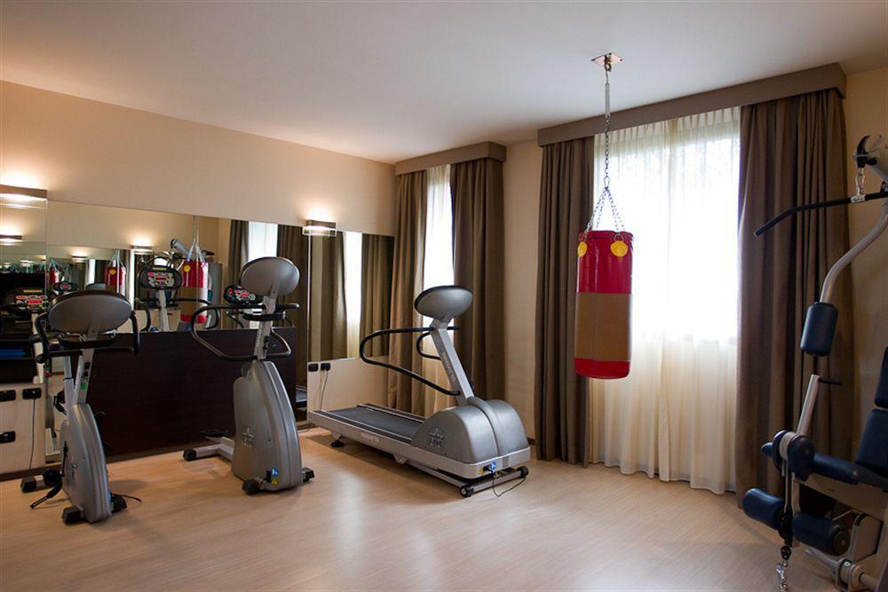 Savhotel Aemilia Hotel 4*