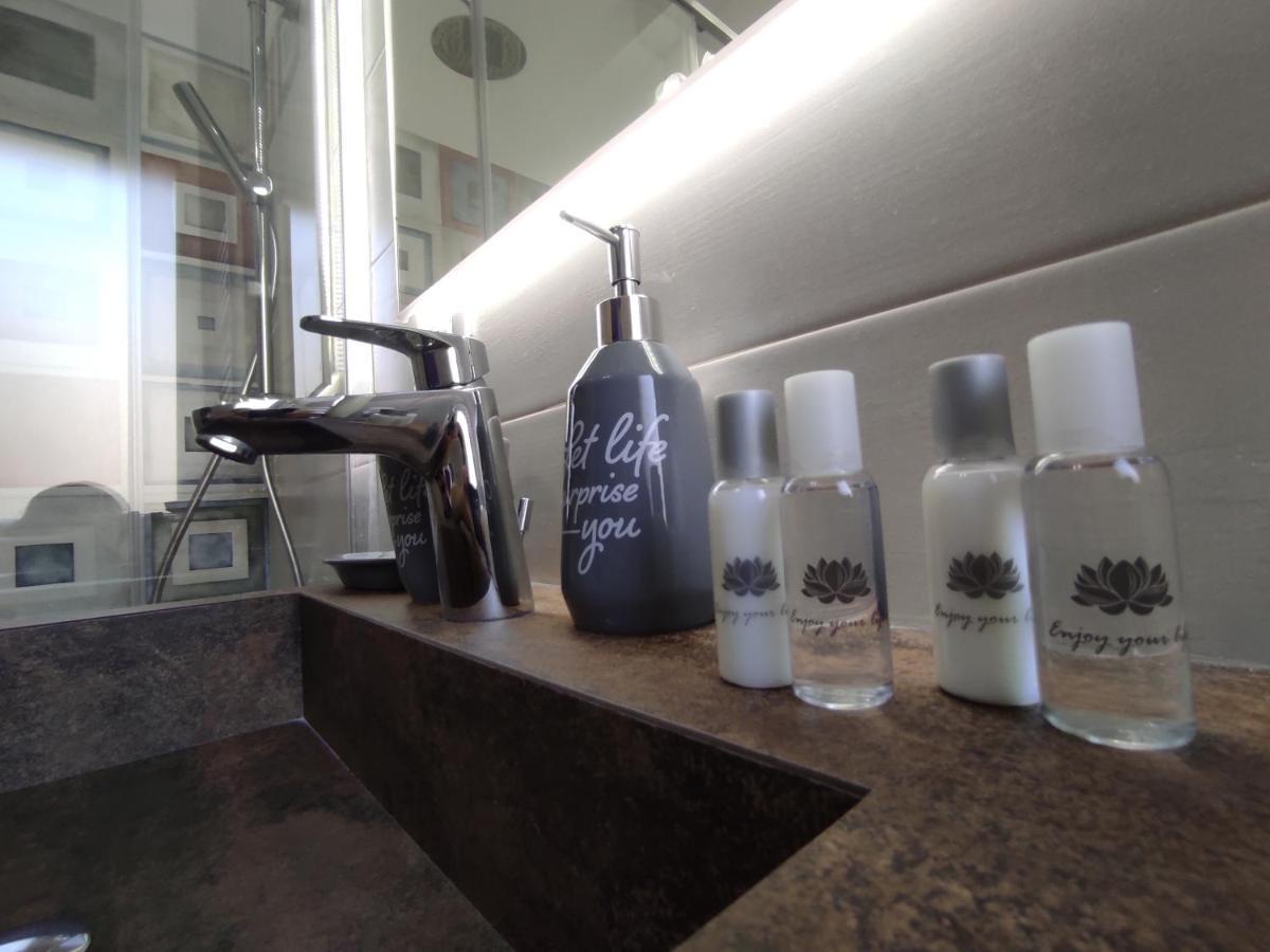 Il Portico Affittacamere Bed & Breakfast *