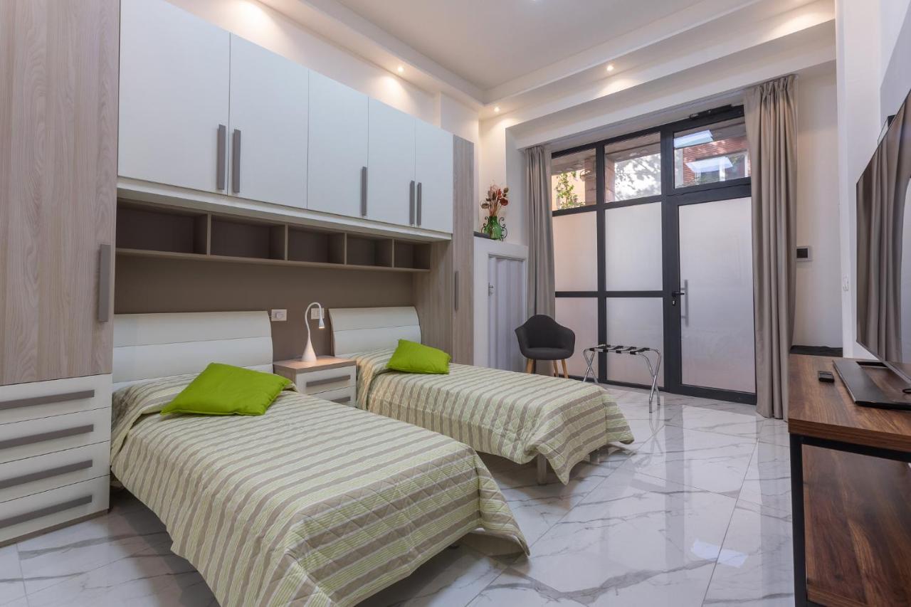 Apartment Mini Loft San Carlo A 5 Min Da Mambo