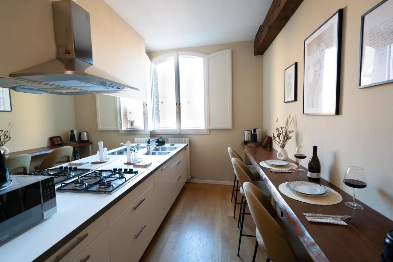 Apartamento Piazza Santo Stefano Con Vista