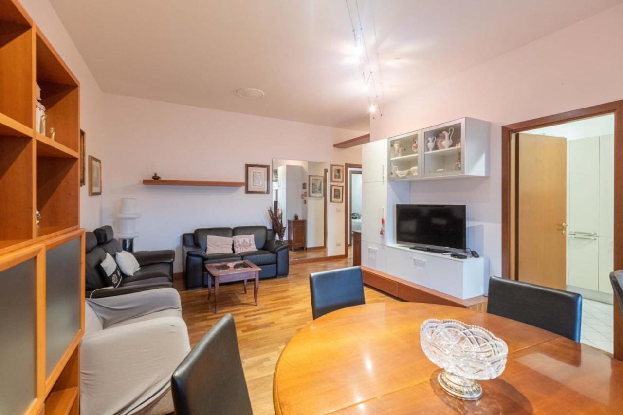 Masini 56, Apartment
