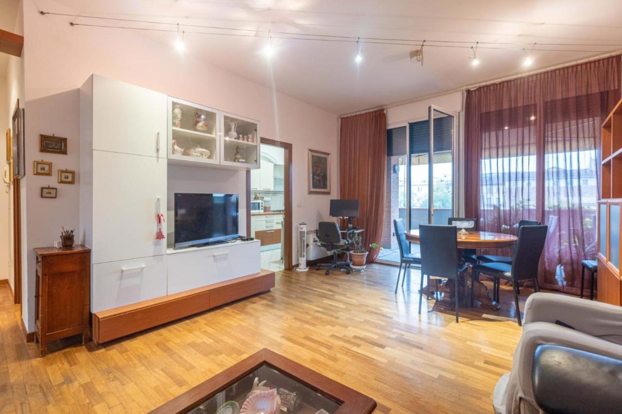 Masini 56, Apartment *
