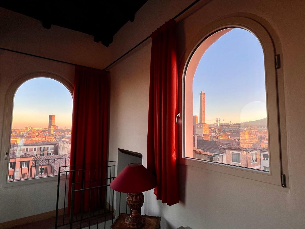 Tower Of Lovers - Ancient Altana Apartment