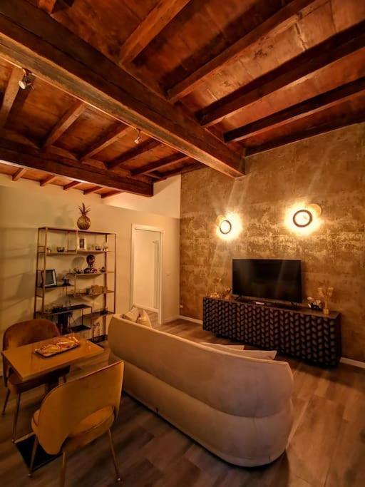 Dechiari21 Boutique Appartamento Bologna