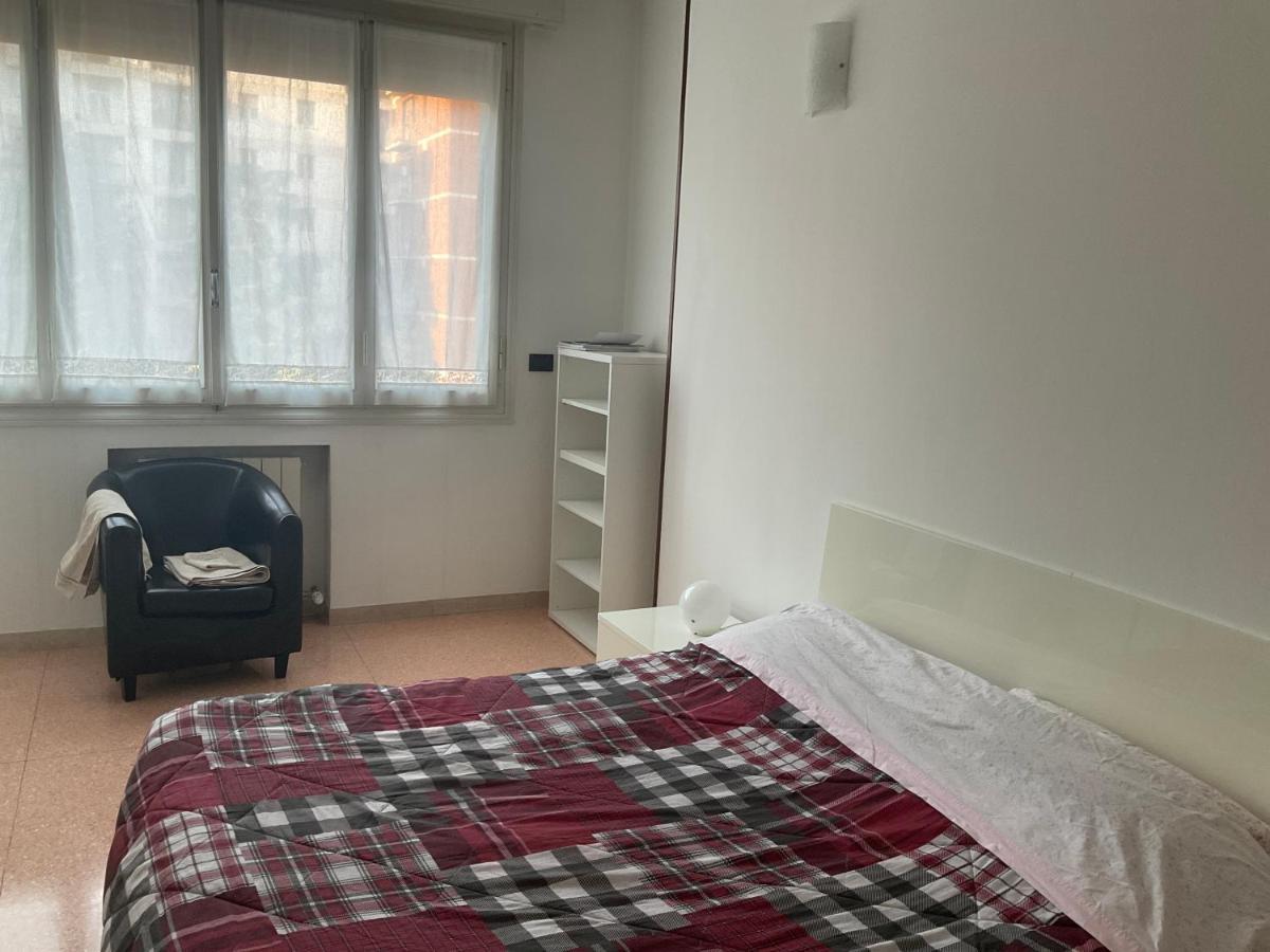 Splendido In Zona Fiera A Apartamento