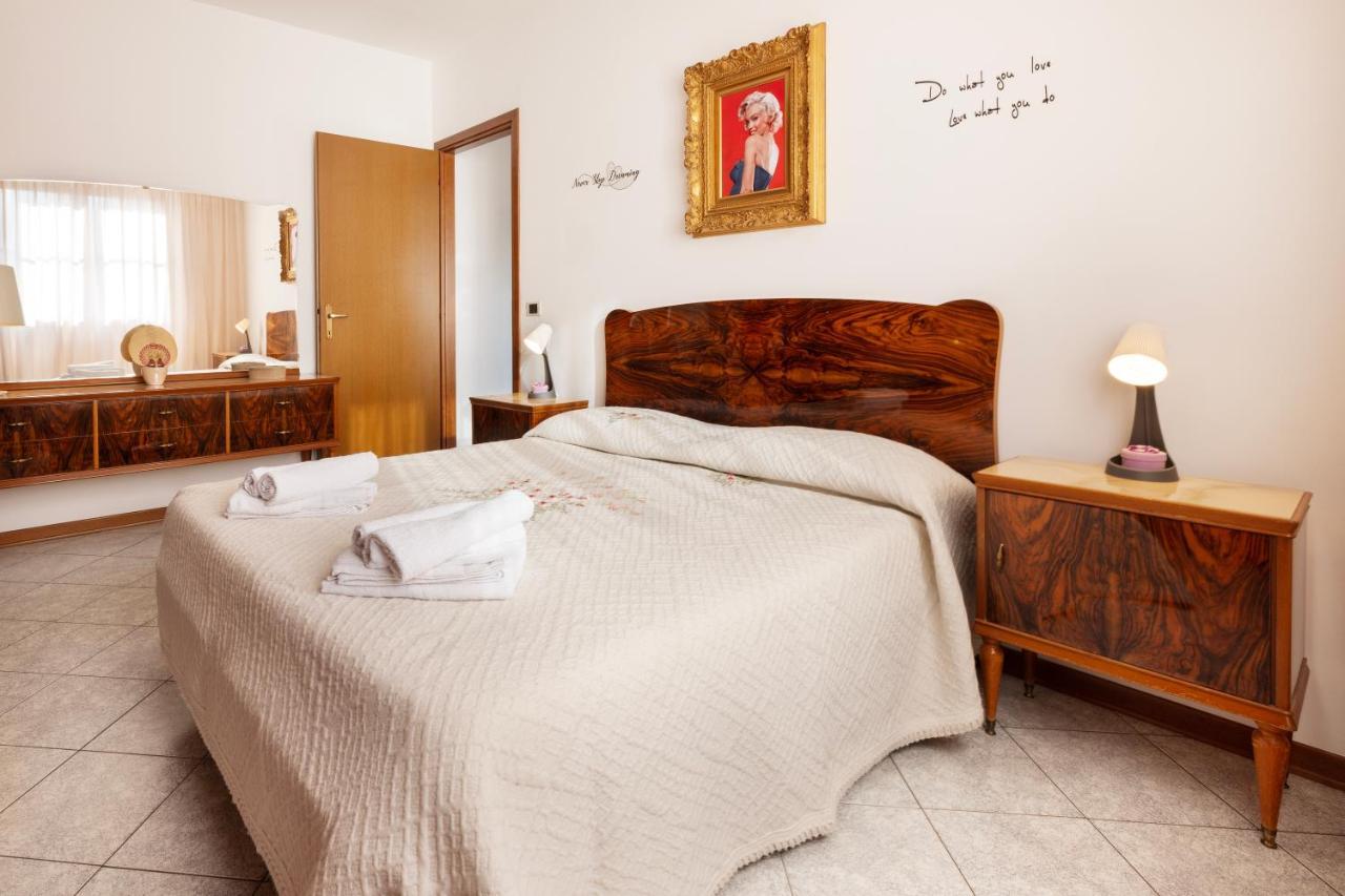 We - House Of Stars - Apartment *