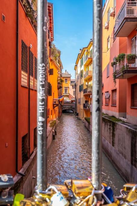 Sotto Le Due Torri 5* Appartement Bologne