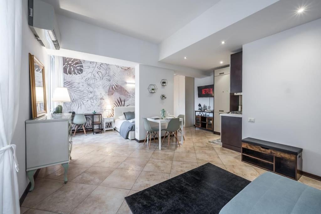 Sotto Le Due Torri 5* Appartement