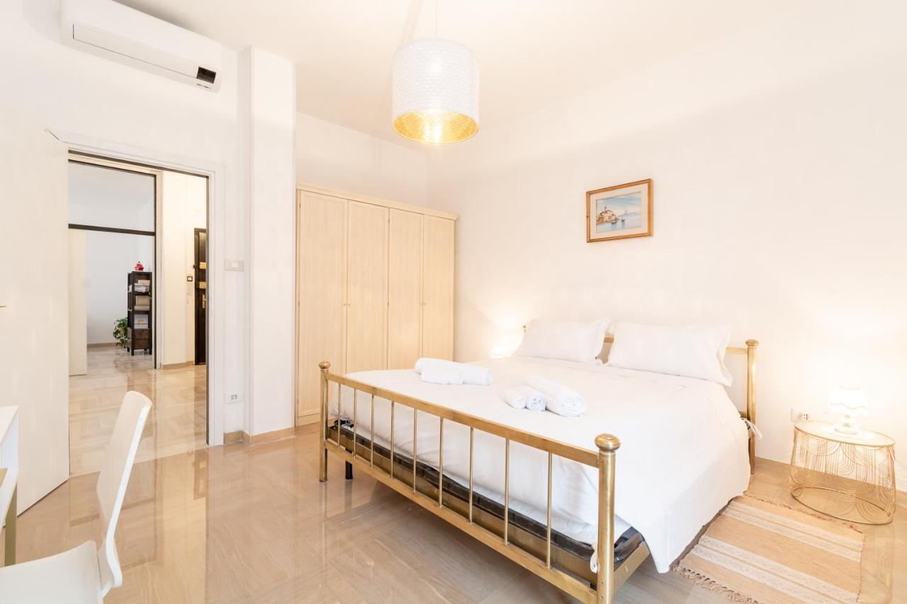 Itflat - Masini 20 - Self Check-in