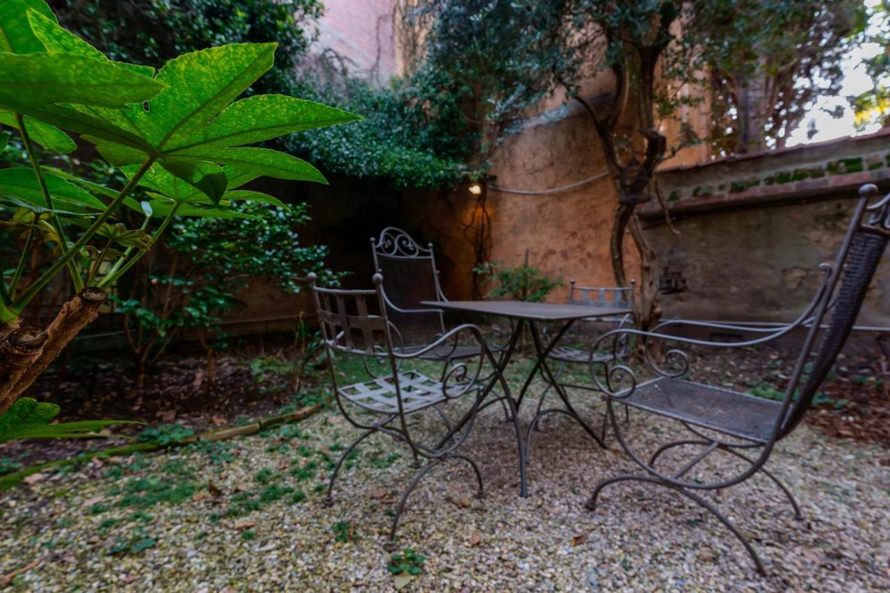 Aldrovandi, With Private Garden Lejlighed *