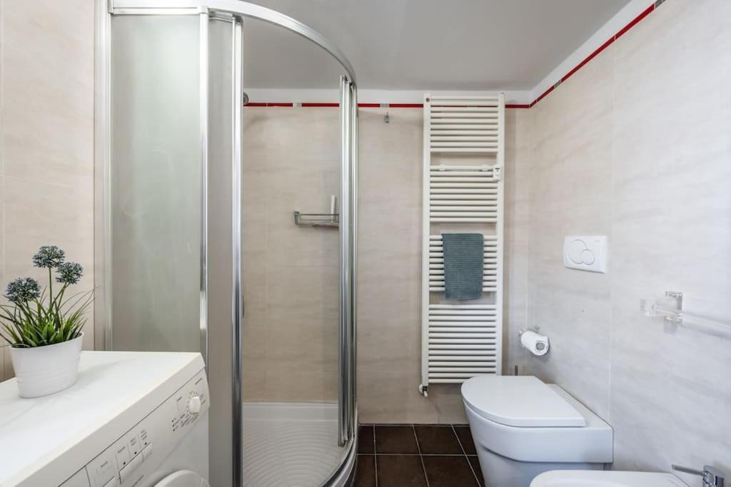 Sotto Le Due Torri 5* Appartement