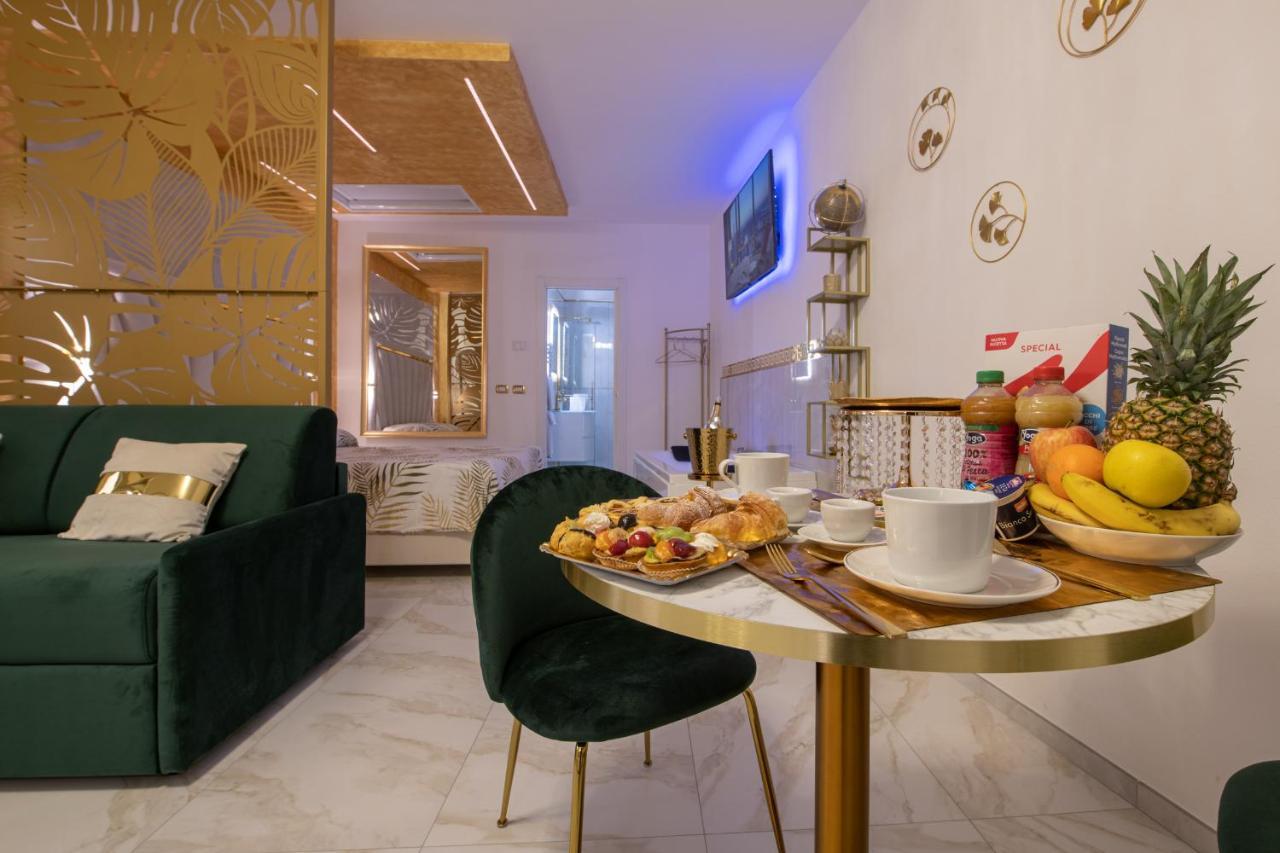Apartment Fashion Gold With Jacuzzi & Car Garage Bologna