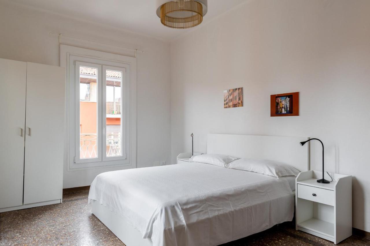 Apartment Alessandrini Finestrella By Wonderful Italy Bologna