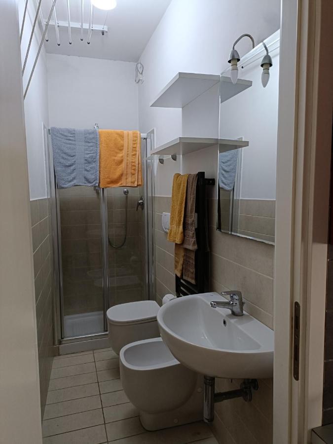 And Eros Appartement