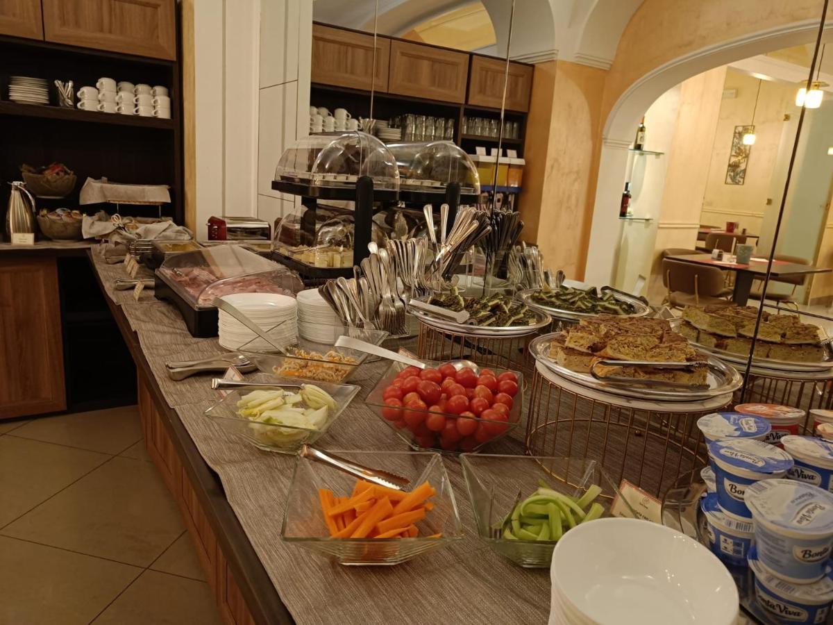 Roma Hotel 4*