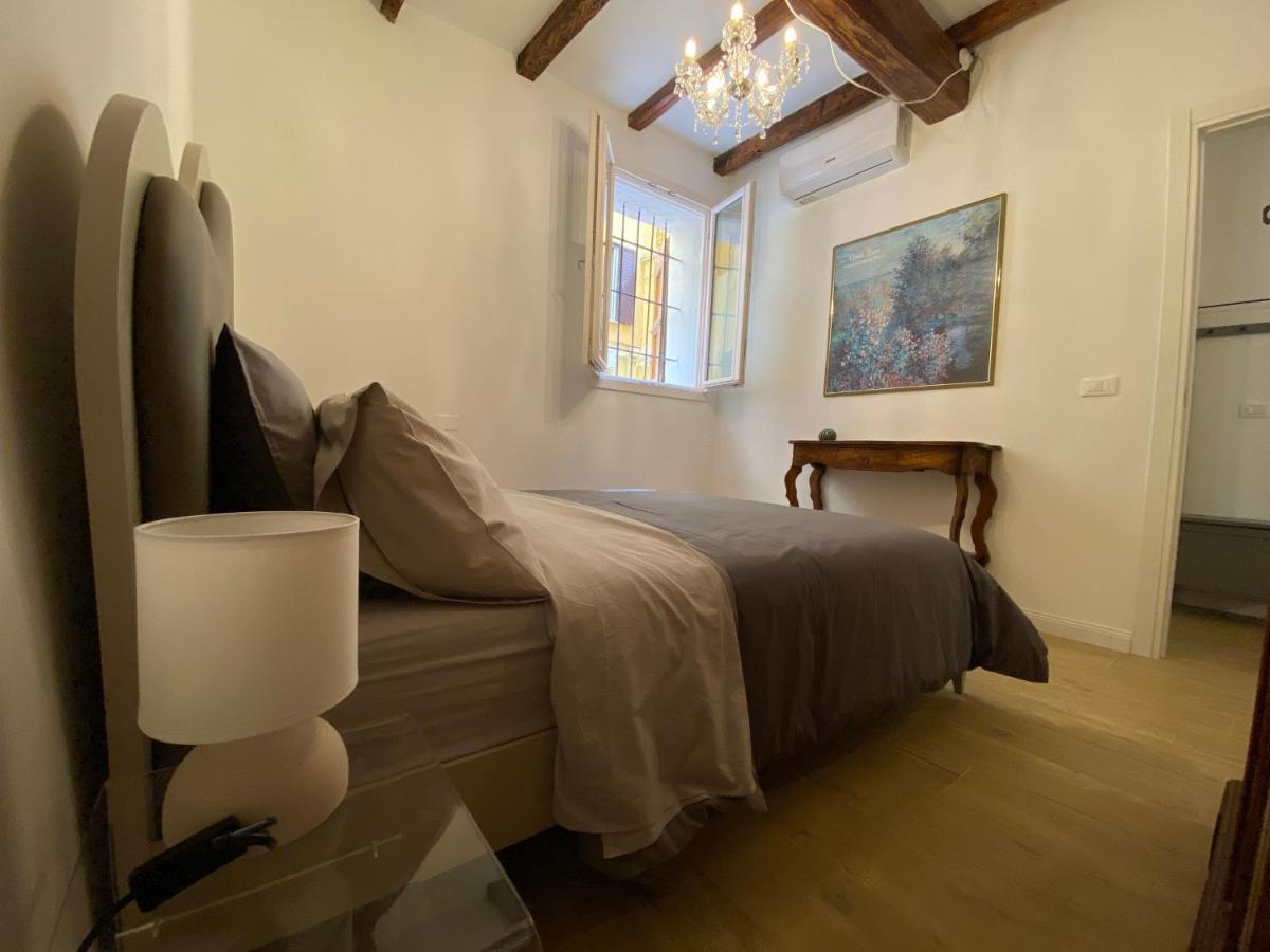 Il Cortile Tra I Portici Lejlighed