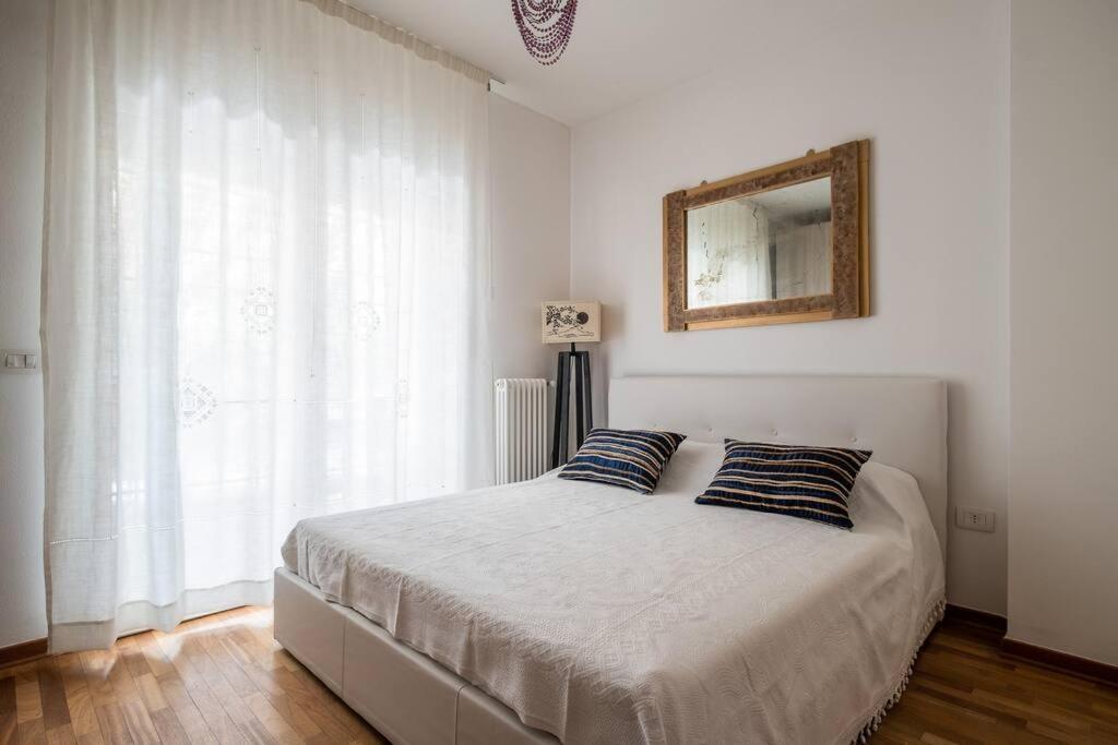 Appartement A Casa Di Mo', A Due Passi Dalla Stazione E Fiera *