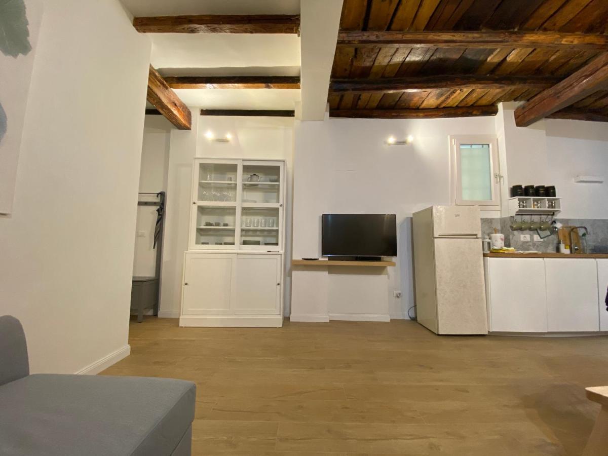 Il Cortile Tra I Portici * Bolonia