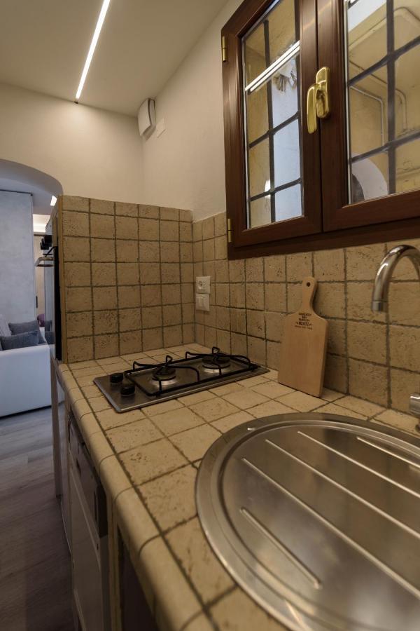 7 Quadri - Piazza Aldrovandi- Apartamento