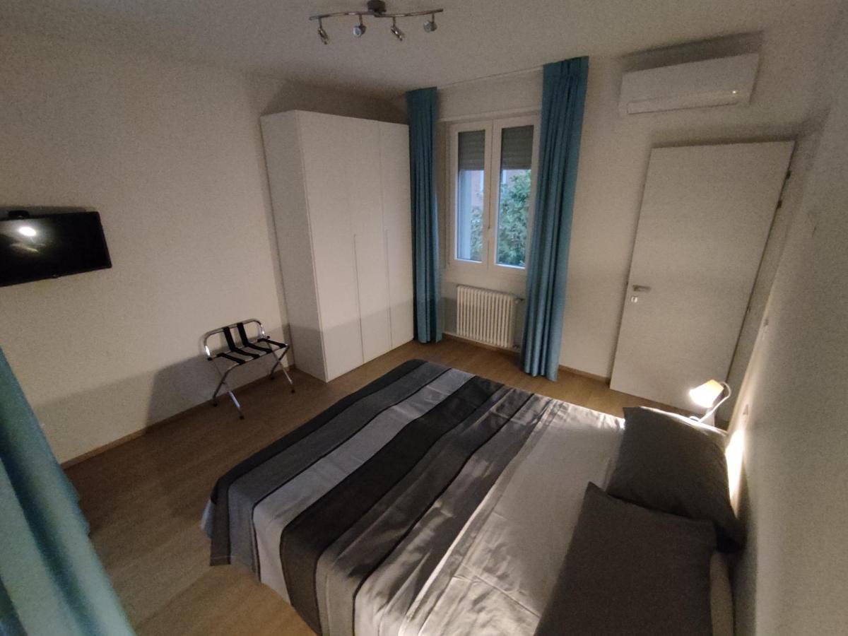 Apartment Grigio Perla Panigale, Con Giardino E Parcheggio Privato Gratuito Fino A Tre Posti Auto