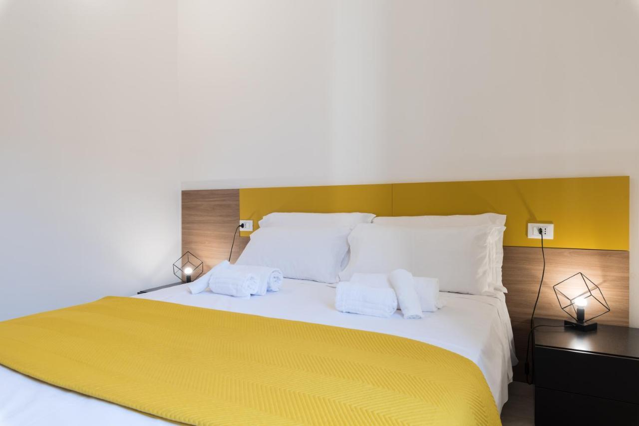 Capo Di Lucca - In The Historical Center With Terrace Apartment *