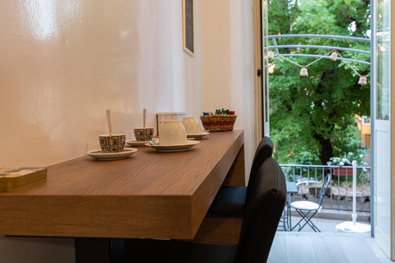 Capo Di Lucca - In The Historical Center With Terrace Apartment
