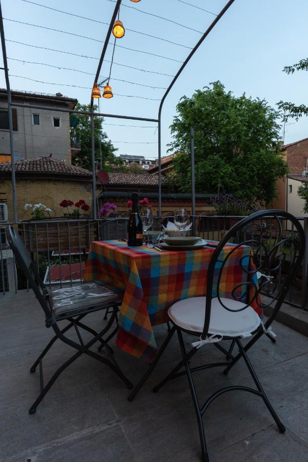 Apartment Capo Di Lucca - In The Historical Center With Terrace